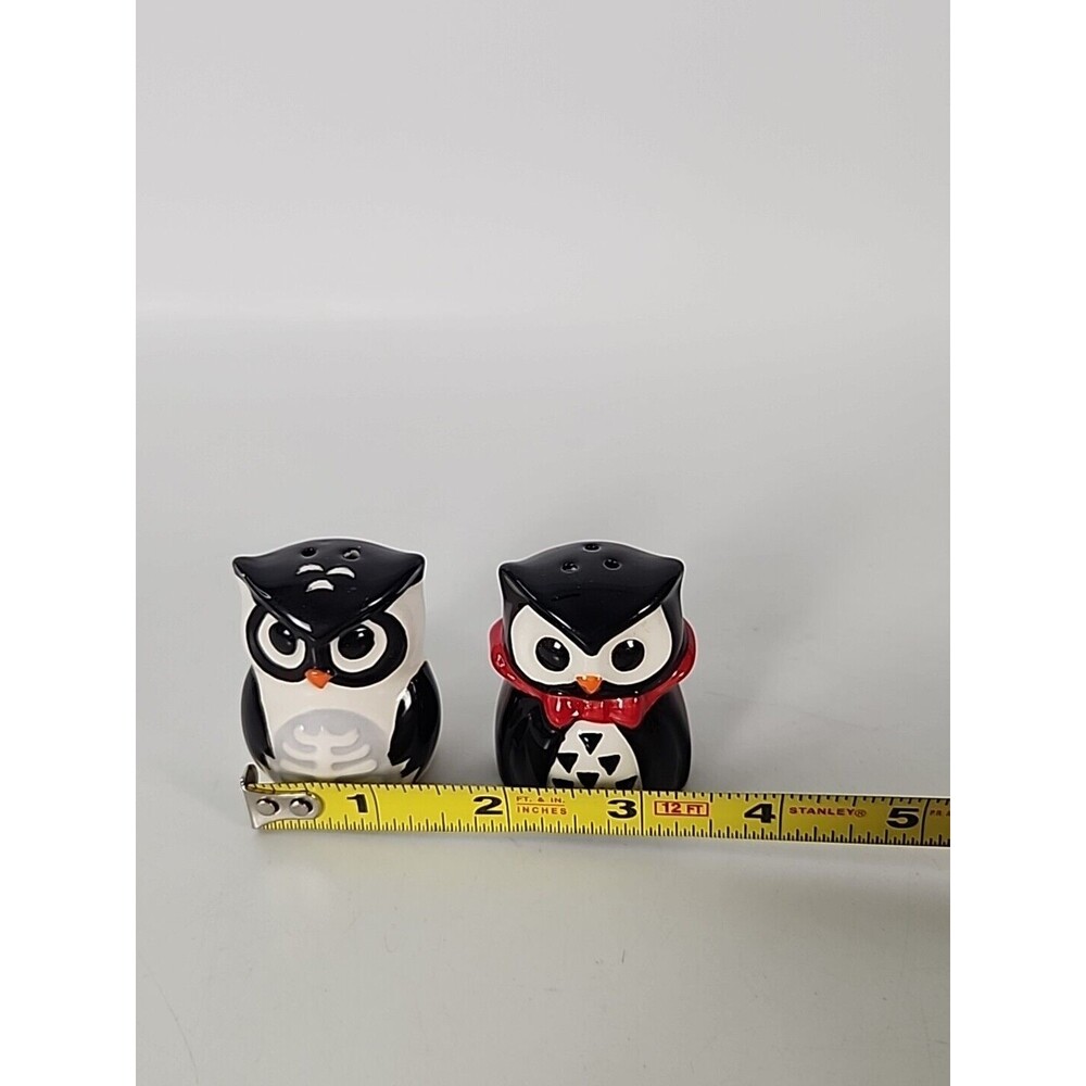 Owl Salt And Pepper Shakers Halloween Black & White Skeleton Vampire Table Decor - Picture 12 of 13